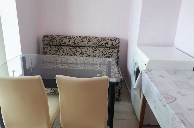 Дава се под наем Двустаен апартамент в Бургас, Меден рудник - зона А - 48 кв.м за 150 € - Снимка #2