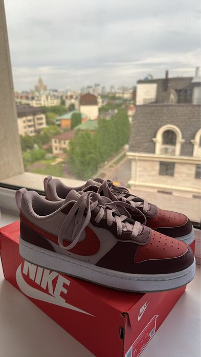 Продам кеды Nike