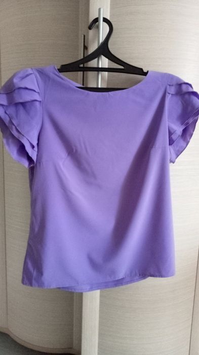 Продам блузки и кофты 46-48 размер