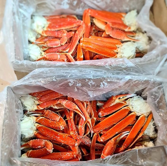 Клешни краба,камчатский краб,раки,красная икра