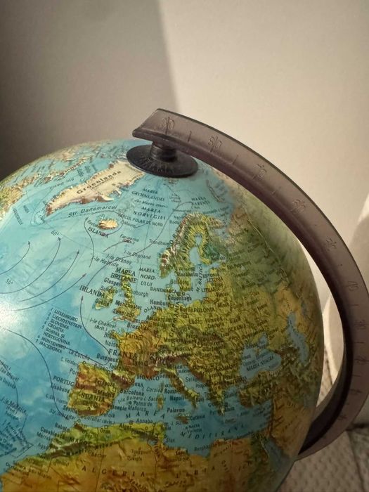 Glob pamantesc iluminat, tip lampa/veioza