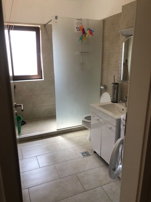 Inchiriez garsoniera decomandata Sânpetru