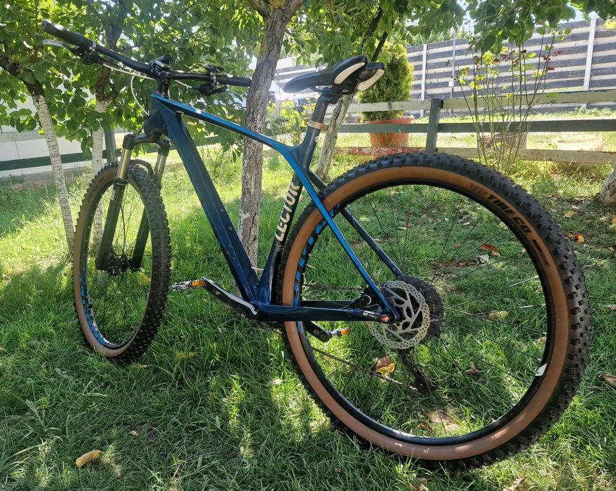 Bicicleta GHOST Lector Carbon 29” – Shimano XT – RockShox