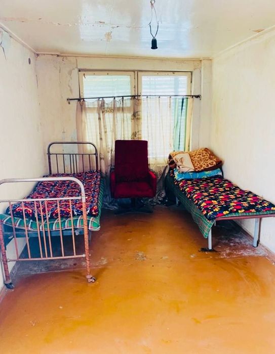 6 сотик, 5 хонали уй сотилади