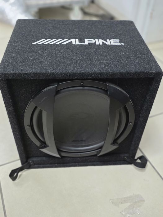 Alpine SBE-1244BR – Субуфер в затворен корпус