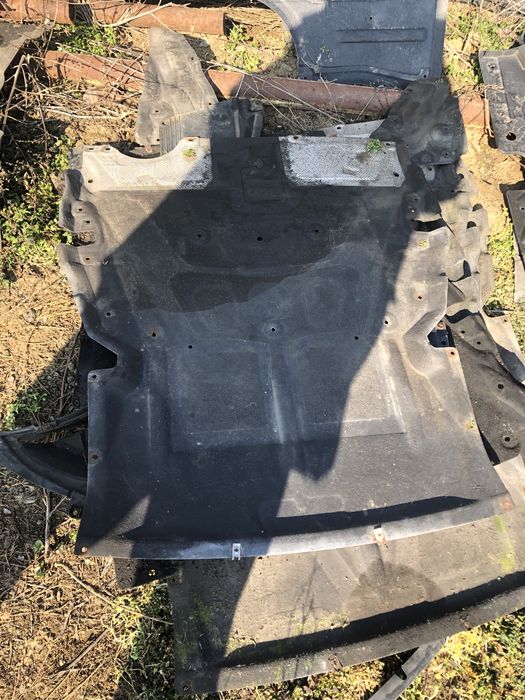 Scut scuturi bmw f20 f30 f31 seria 1 seria 3 seria 4