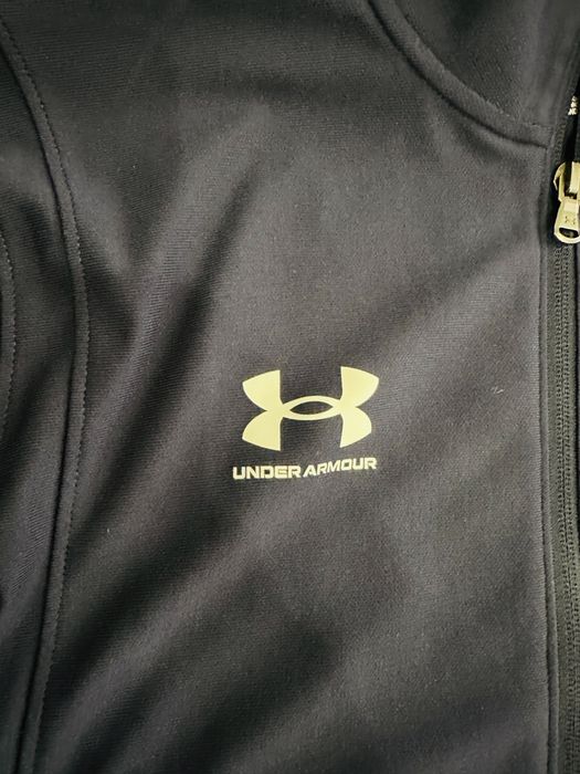 Продам костюм under armour 100 % оригинал