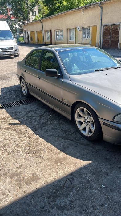 Продавам BMW  Е 39 525D НА ЧАСТИ
