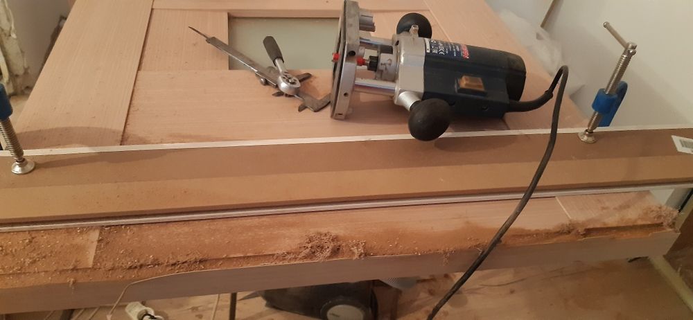 Montaje uși din lemn si metalice,termopane/ 150lei -250leibucata