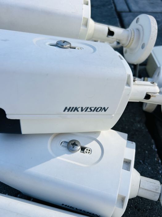 Camere supraveghere hikvision