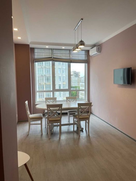 Дава се под наем Двустаен апартамент в София, Левски Г - 65 кв.м за 408 € - Снимка #1