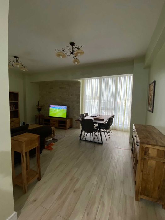 Proprietar vand apartament cu 2 camere, 69 mp, încălzire în pardoseală, etaj 3/5, Hlincea