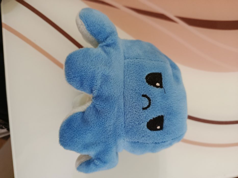 Плюшена играчка октопод две в едно