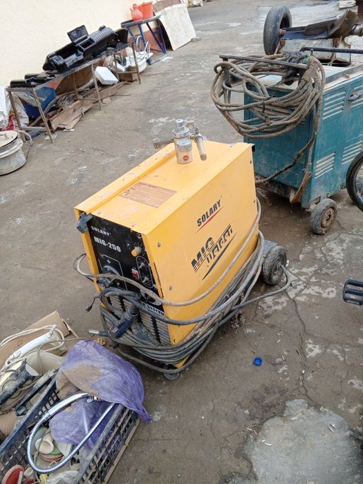 Кемпи пол афтомат сотилади