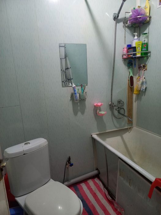 1/4/4 на массиве ТТЗ-1, без ремонта , балкон 2х3 33кв.м
Массив Хумою