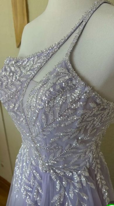 Нова Официална рокля „Lavender Elegance"