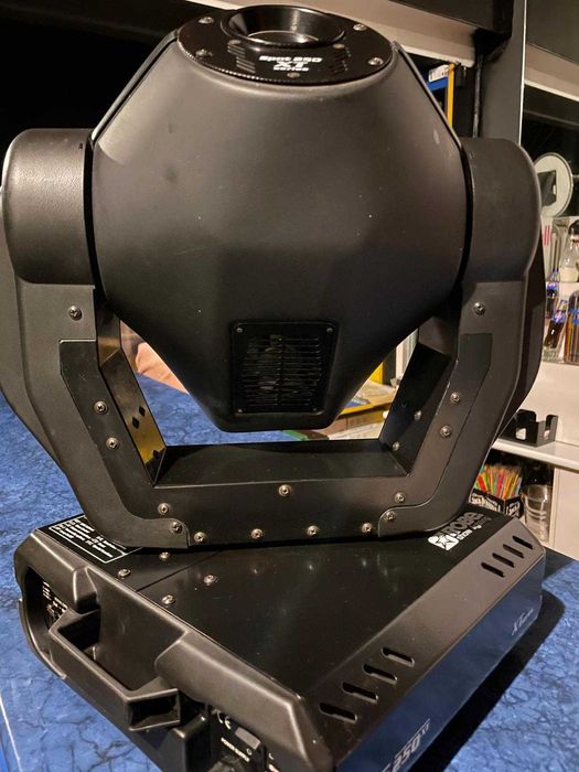 Moving Head beam Robe Spot 250 XT Dj Scan