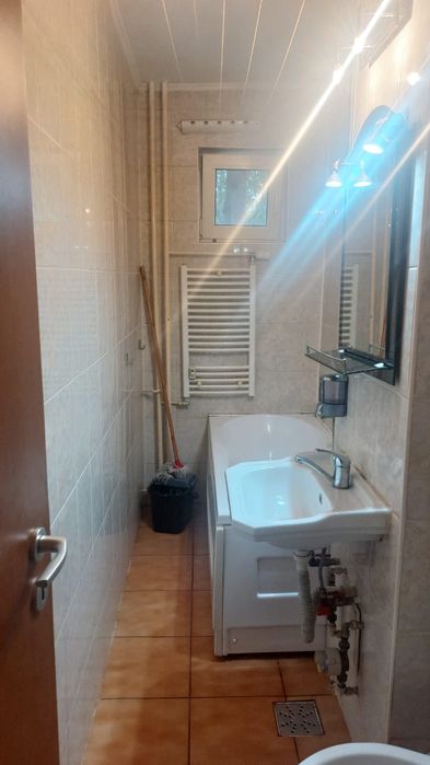 Închiriez apartament