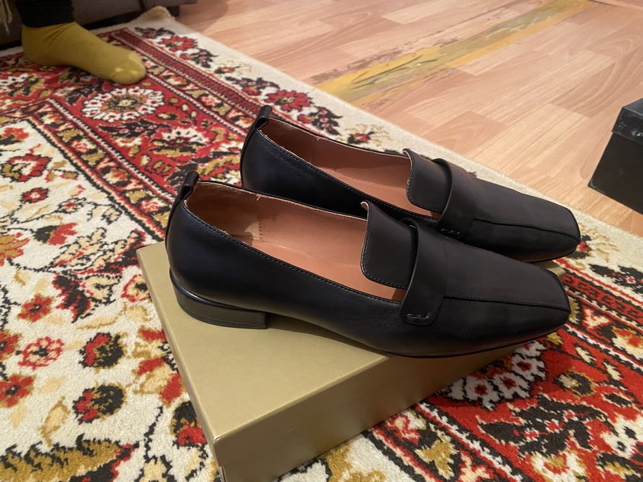 Продам туфли новые