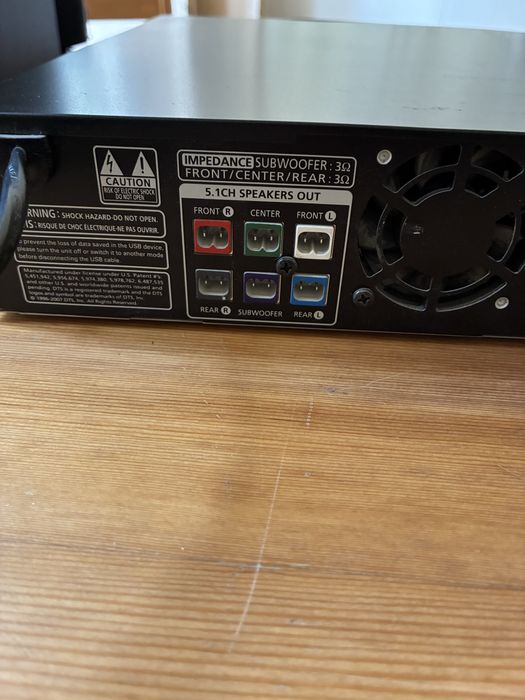 Samsung HT-Z310 blu ray home cinema ( домашно кино )