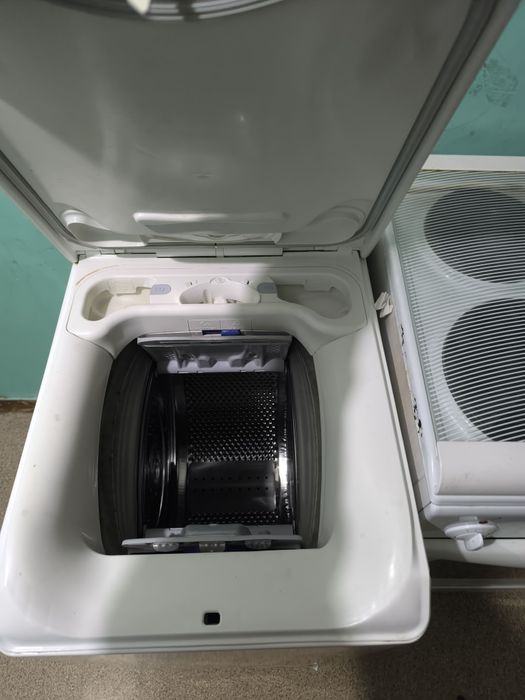 Стиральная машина и плита электрическая