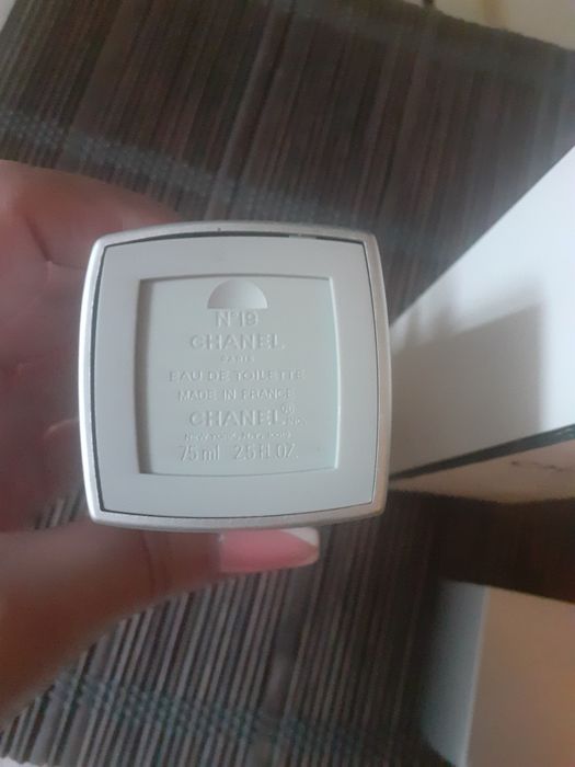 Apă de toaletă Chanel No 19 rechargeable