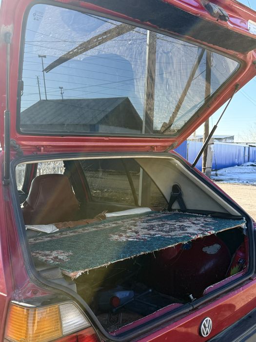 Машина гольф 2 1989 года