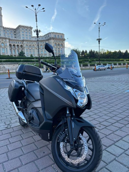 Honda nc700d  integra