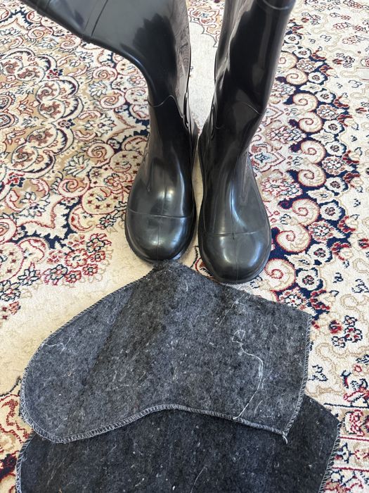 Резиновые сапоги