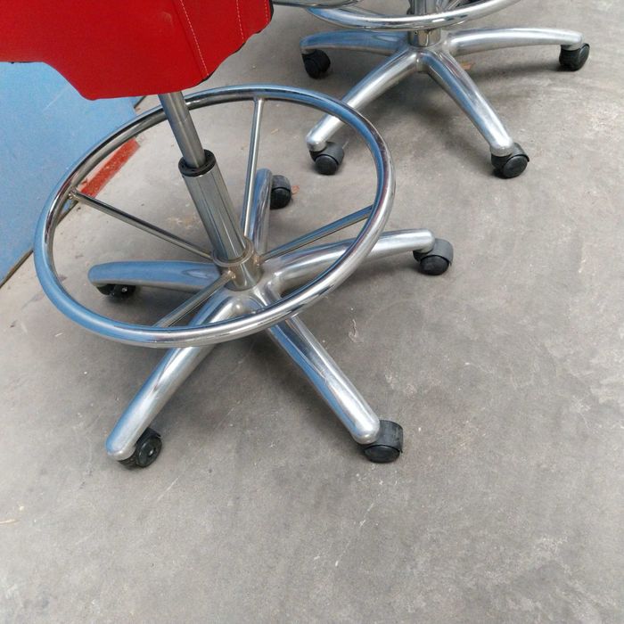 НАЙ ДОБРАТА ОФЕРТА Бар Столове , Фризьор, Казино ,Офис