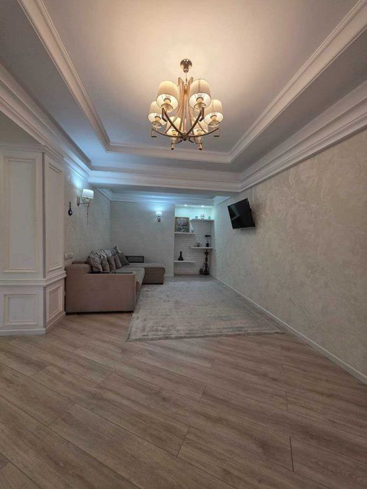 Срочно сдается 2/2/9 м. Космонавтов (ЦУМ)