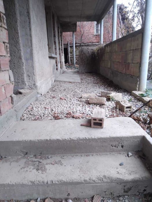 Двуетажна къща в гр. Килифарево