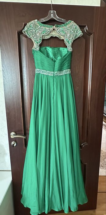 Платье Sherri Hill