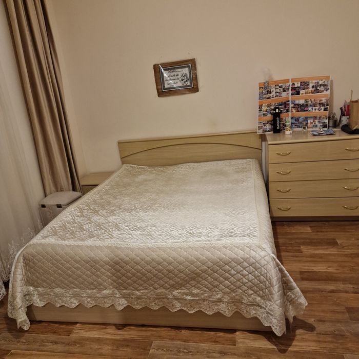 Продам спальный гарнитур