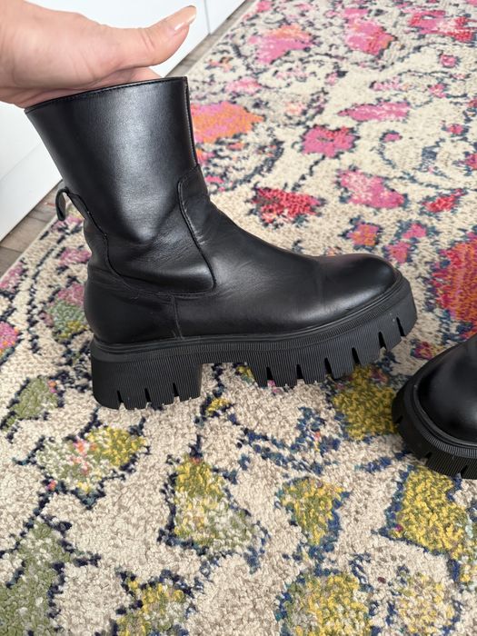 Ghete bocanci piele naturala 37 zara