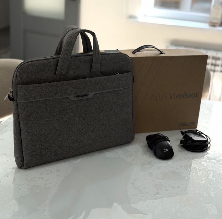 Продам новый ноутбук в полном комплекте