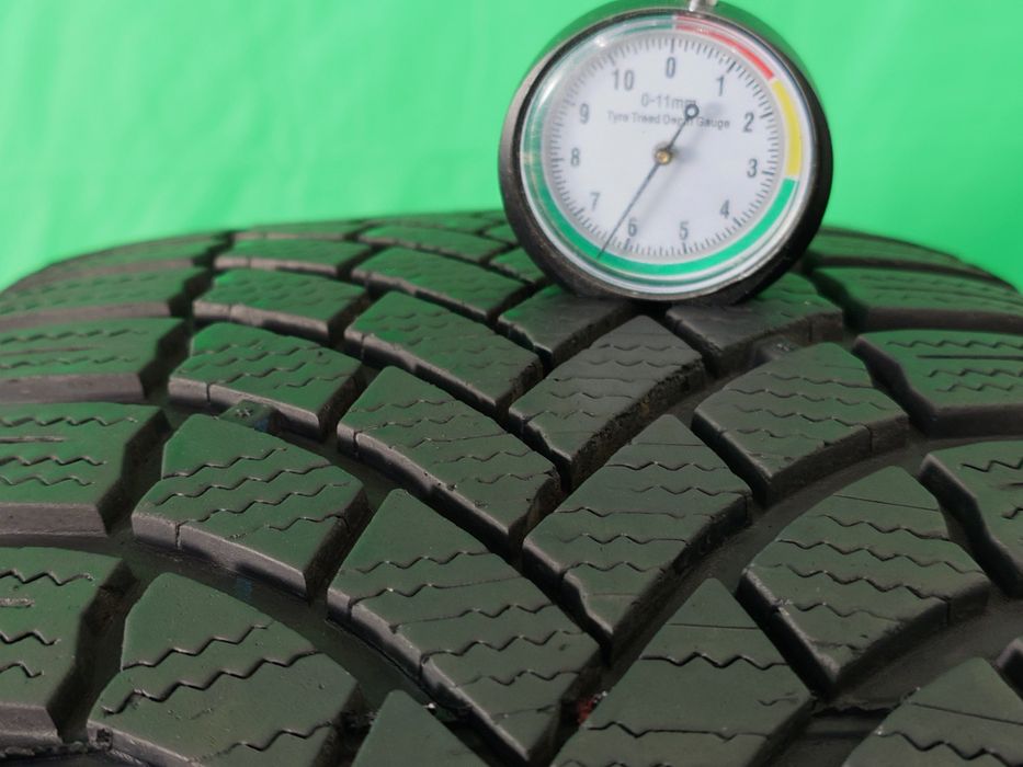 225/55R17 Bridgestone 6,3mm stare foarte buna