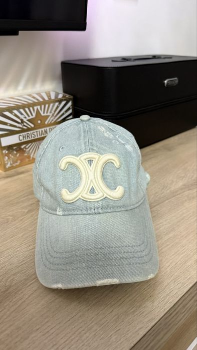 Дамски шапки  BB Prada Celine