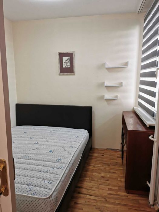 Дава се под наем Двустаен апартамент в София, Зона Б-18 - 61 кв.м за 350 € - Снимка #2