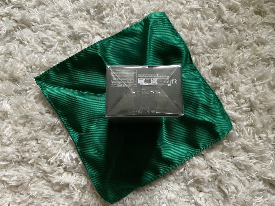 Vând parfumuri originale Cumpárate în Germania