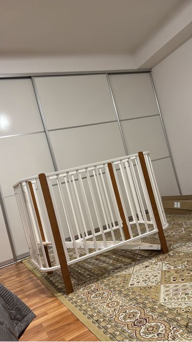 Продам детскую кроватку