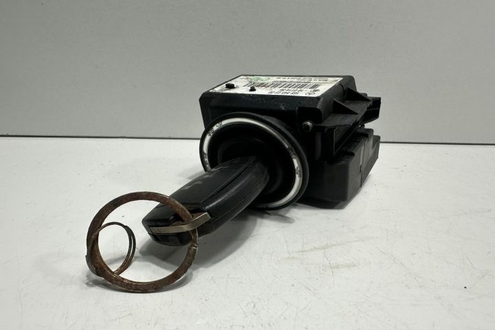 Contact cu cheie 1695452308 Mercedes-Benz B-Class W245 seria