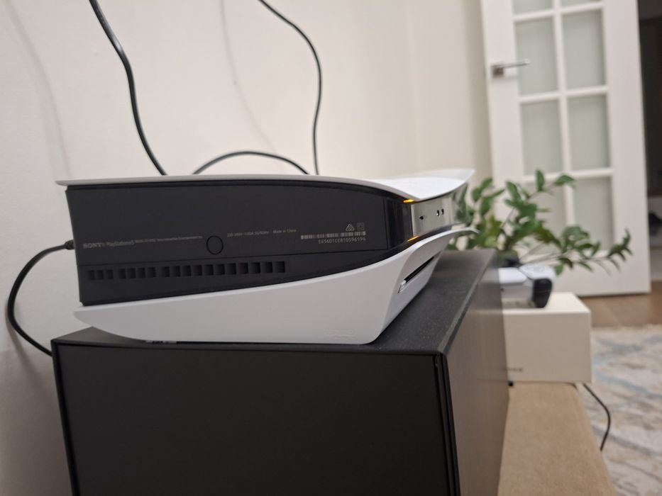 Ps5 slim с дисководом и комплектом