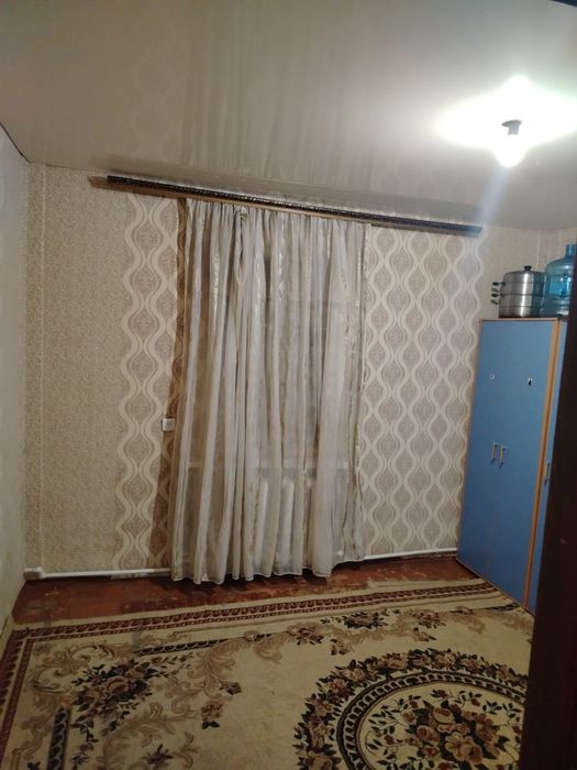 Үй сатылады 2-бөлмелі,8-ми квартирка