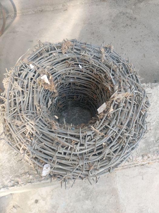 Продам проволку колючка