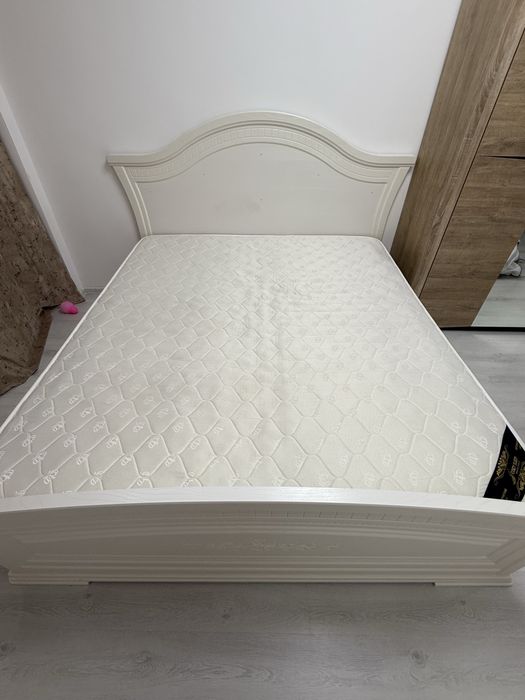 Кровать двухспалка вместе с матрасом