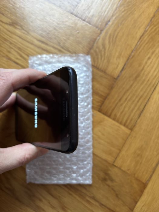 Samsung Galaxy J5 din 2017 de 16 Gb Dual Black