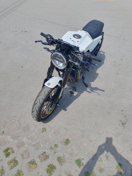 HUSQVARNA Vitpilen 401.