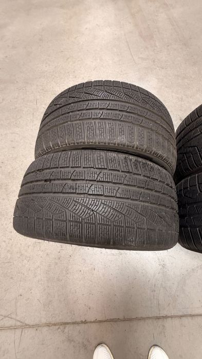 Cauciucuri/Anvelope de Iarna Pirelli 285/35/20 2 buc si 275/35/20 2 buc