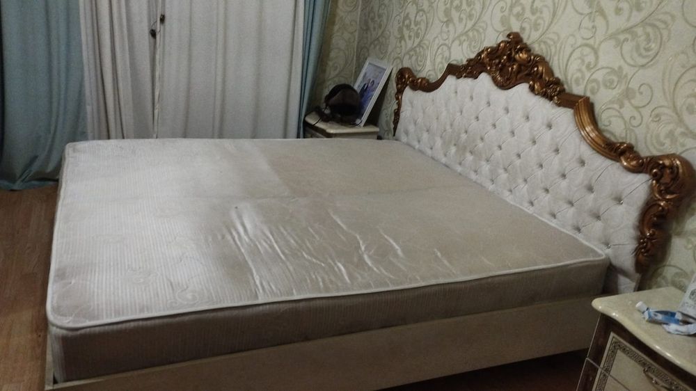 Спальный гарнитур